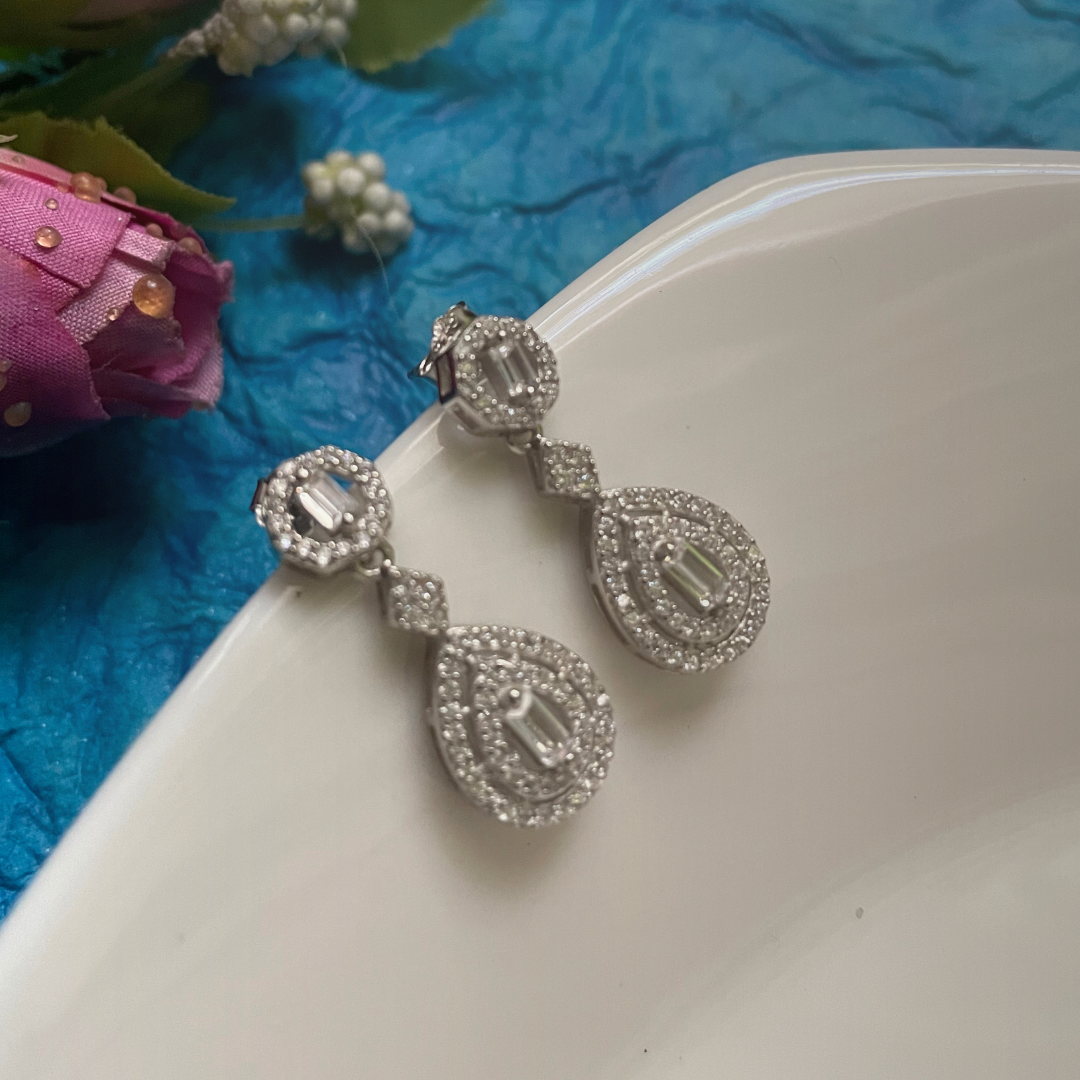 Lunar Elegance Necklace Set