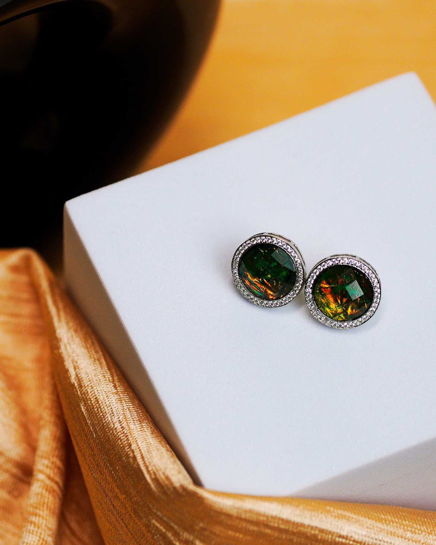 Verdant Vista Stud Earrings