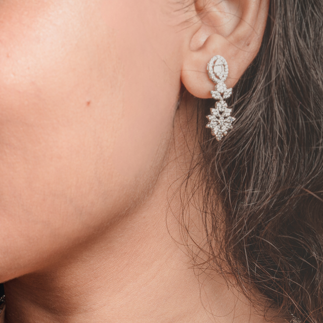 White Snowflake Necklace Set