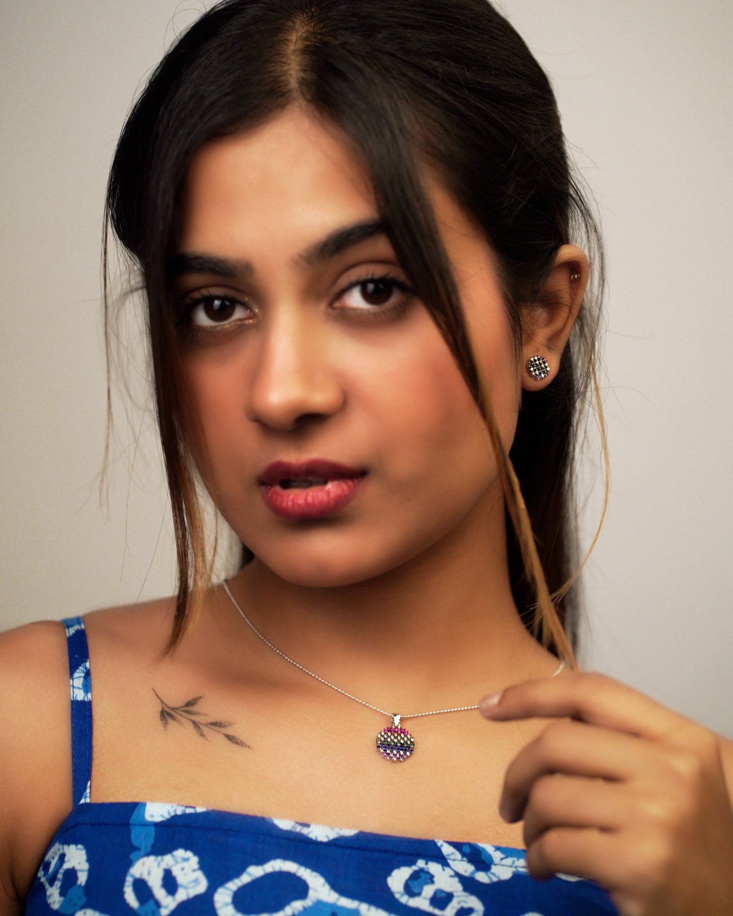 Prism Burst Pendant Set