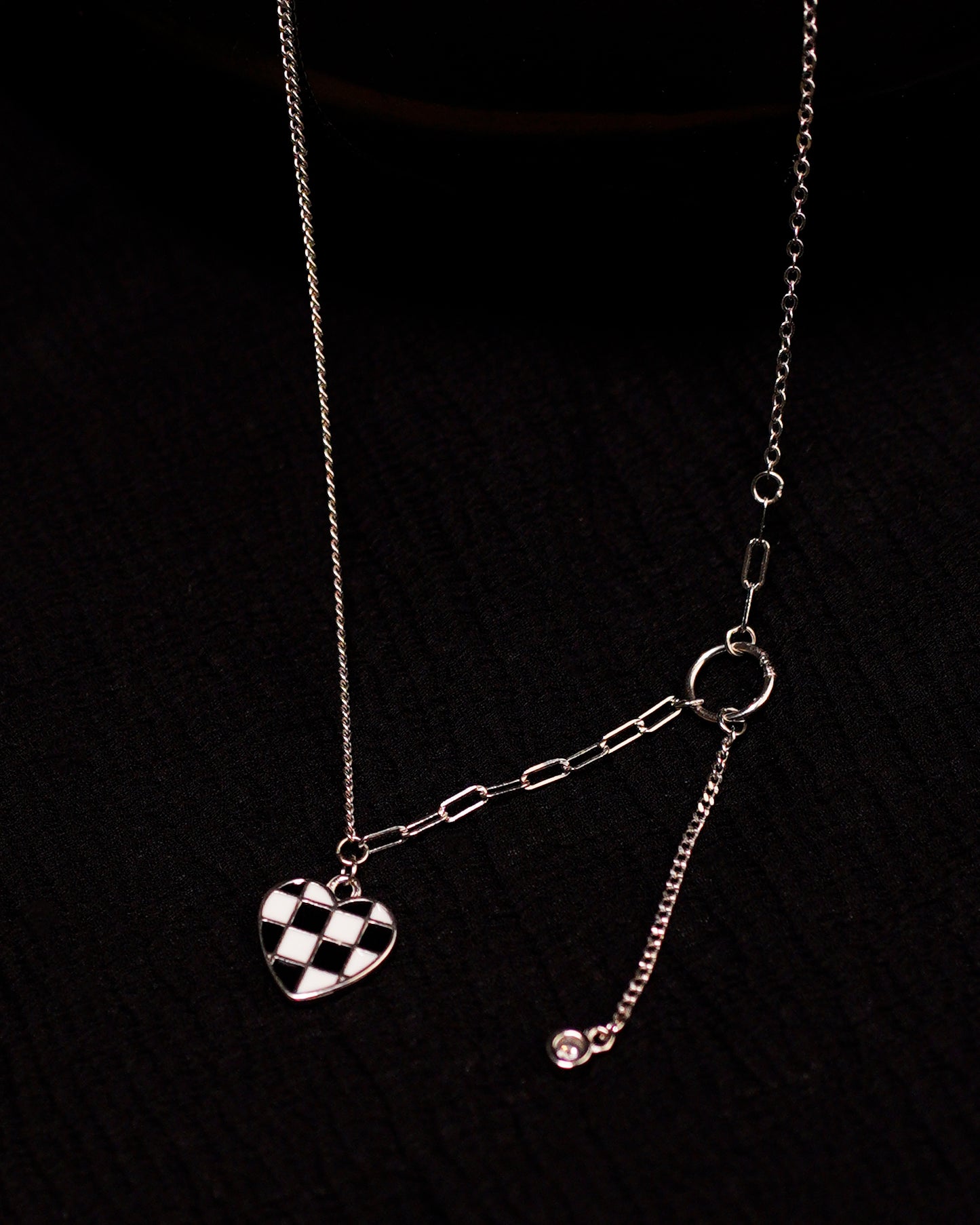 Noir et Blanc Heart Pendant