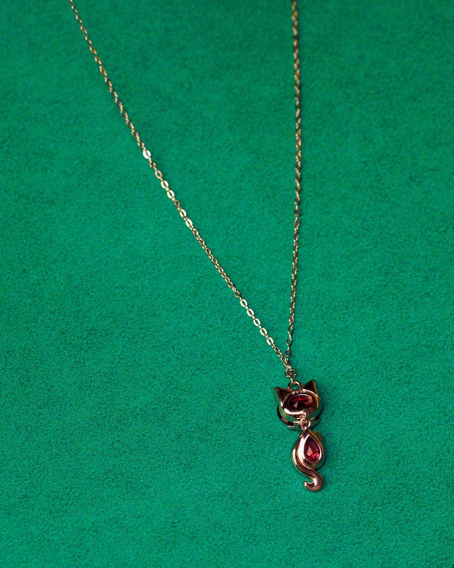 Rouge Wildcat Amulet